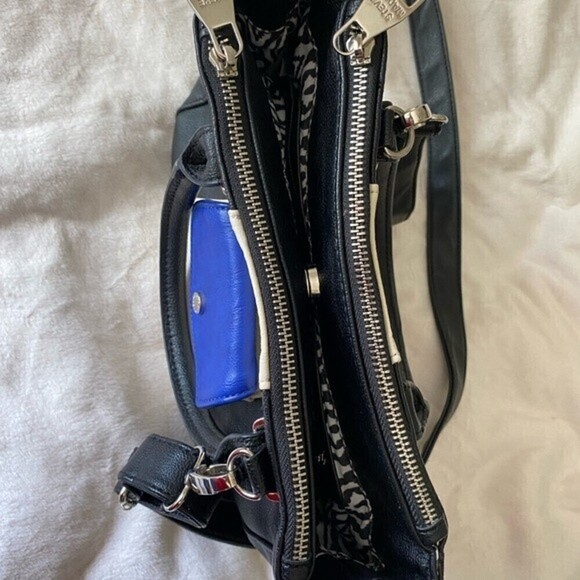 Steve Madden Small Faux Leather Colorblock Handbag Crossbody Strap Multi Pockets - Picture 8 of 12